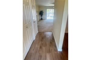 10316 CARROLLWOOD COURT, TAMPA, FL 33618 - MLS#MFRTB8369871