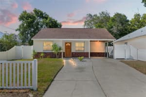 439 E Boyer St, TARPON SPRINGS