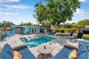 1836 DOUGLAS AVENUE, DUNEDIN, FL 34698 Sold 06/05/25