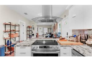 1202 CARACAS STREET, TAMPA, FL 33603 - MLS#MFRTB8370170