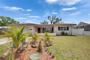 105 6TH STREET, RUSKIN, FL 33570 Sold 06/27/25