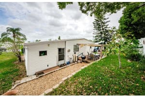 39820 US HIGHWAY 19 N #23, TARPON SPRINGS, FL 34689 - MLS#MFRTB8370324