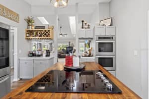 390 FALCONRY COURT, HERNANDO, FL 34442 Sold 12/19/25