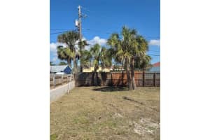 432 BAYSHORE DRIVE, MADEIRA BEACH, FL 33708 Sold 09/30/25