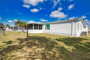 612 LA JOLLA CIRCLE, NORTH PORT, FL 34287 - MLS#MFRTB8370371