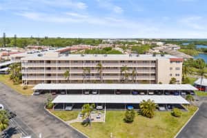 10851 MANGROVE CAY LANE, ST PETERSBURG, FL 33716 Sold 05/13/25