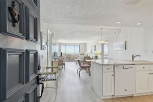 6372 PALMA DEL MAR BOULEVARD, ST PETERSBURG, FL 33715 Sold 05/22/25