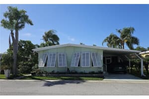121 Dolphin Dr S, OLDSMAR