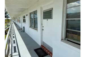 5875 18th St N #19, ST PETERSBURG