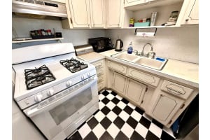 5875 18TH STREET, ST PETERSBURG, FL 33714 - MLS#MFRTB8370679