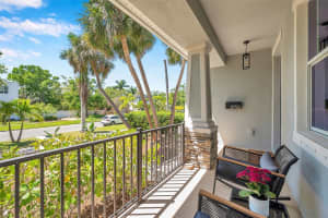 2756 BAYSIDE DRIVE, ST PETERSBURG, FL 33705 Sold 06/03/25