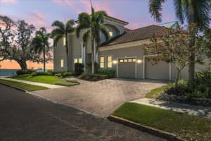 827 BAYSHORE DRIVE, SAFETY HARBOR, FL 34695 Sold 05/28/25