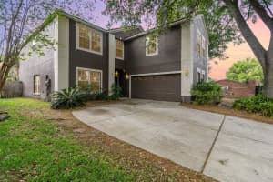 1300 HOLLY GLEN RUN, APOPKA, FL 32703 Sold 08/29/25