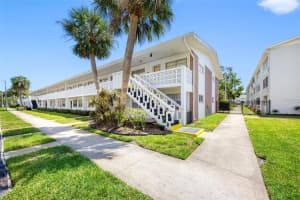 1000 79th Ave N #211, ST PETERSBURG