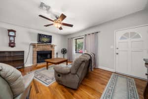 2718 35TH, ST PETERSBURG, FL 33713 Sold 04/23/25