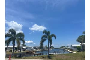 6926 AMERICANA DRIVE, ST PETERSBURG, FL 33702 Sold 05/05/25