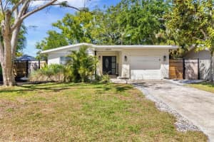 10074 BAHAMA COURT, SEMINOLE, FL 33776 Sold 08/11/25