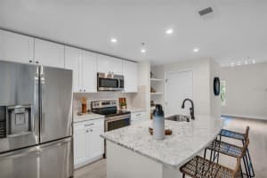100 4TH AVENUE, ST PETERSBURG, FL 33701 - MLS#MFRTB8370959