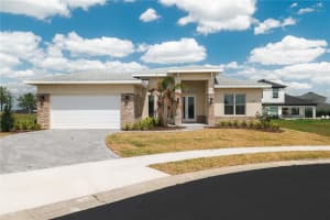 208 Caladonia Ct, LAKE ALFRED