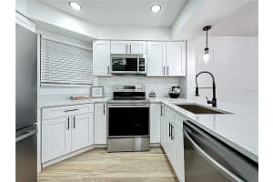 6908 STONES THROW CIRCLE, ST PETERSBURG, FL 33710 Sold 05/09/25