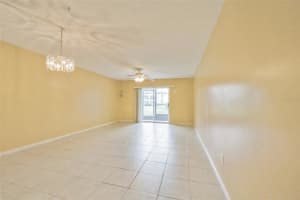 122 KINGS AVENUE, BRANDON, FL 33510 - MLS#MFRTB8371052