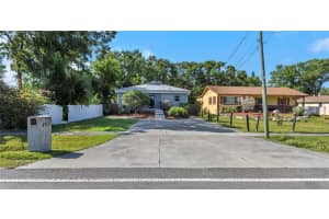 403 Saint Petersburg Dr W, OLDSMAR
