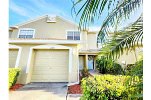11246 KAPOK GRAND CIRCLE, MADEIRA BEACH, FL 33708 Sold 08/29/25