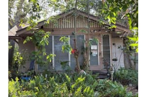 2451 Quincy St S, ST PETERSBURG