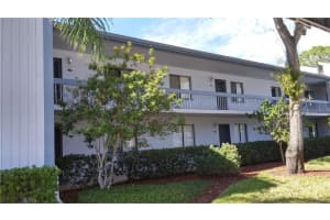 108 Nina Way #3, OLDSMAR