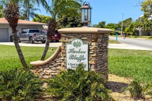 102 CRESTWOOD LANE, LARGO, FL 33770 Sold 06/30/25