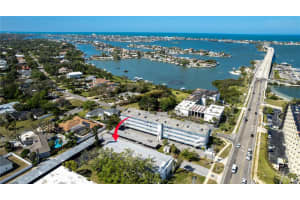 2950 WEST BAY DRIVE, BELLEAIR BLUFFS, FL 33770 Sold 05/09/25