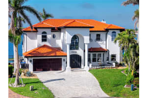 1901 CAROLINA AVENUE, ST PETERSBURG, FL 33703 - MLS#MFRTB8371522