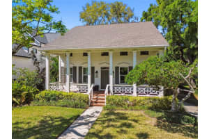 817 WOODLYN DRIVE, TAMPA, FL 33609 Sold 06/02/25