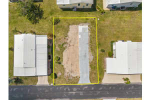 561 LONGWOOD DRIVE, VENICE, FL 34285 - MLS#MFRTB8371627