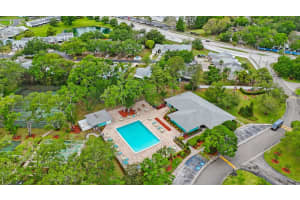 2381 HOUNDS TRAIL, PALM HARBOR, FL 34683 Sold 05/21/25