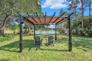 12020 STONE CROSSING CIR, TAMPA, FL 33635 Sold 05/12/25