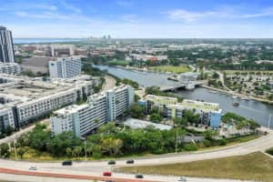 201 W Laurel St #307, TAMPA