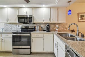 9450 HARBOR GREENS WAY, SEMINOLE, FL 33776 Sold 07/31/25