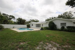 2250 GLENMOOR ROAD, CLEARWATER, FL 33764 Sold 05/07/25