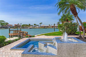 17382 KENNEDY DRIVE, NORTH REDINGTON BEACH, FL 33708 - MLS#MFRTB8371840