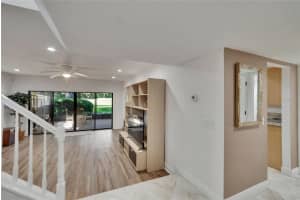 29909 BAYWOOD LANE, WESLEY CHAPEL, FL 33543 - MLS#MFRTB8371867