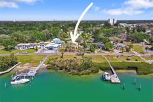 636 SUNSET DRIVE, ST PETERSBURG, FL 33707 - MLS#MFRTB8372092