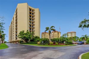 690 ISLAND WAY, CLEARWATER BEACH, FL 33767 - MLS#MFRTB8372121