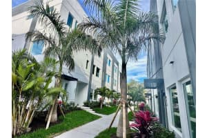 883 6th Ave S, ST PETERSBURG