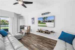 511 YORK DALE DRIVE, RUSKIN, FL 33570 - MLS#MFRTB8372149