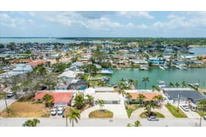 7889 3RD AVENUE, ST PETERSBURG, FL 33707 - MLS#MFRTB8372171