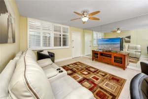 7645 SUN ISLAND DRIVE, SOUTH PASADENA, FL 33707 - MLS#MFRTB8372305