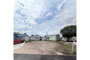 7801 34TH AVENUE, ST PETERSBURG, FL 33710 - MLS#MFRTB8372317