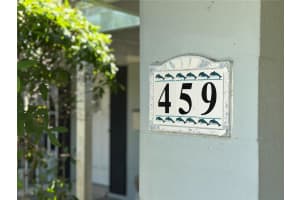 459 Bayview Dr Ne, ST PETERSBURG