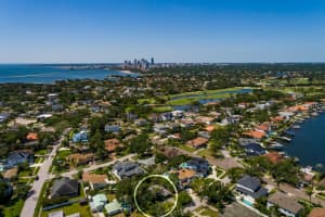 459 BAYVIEW DRIVE, ST PETERSBURG, FL 33704 - MLS#MFRTB8372319